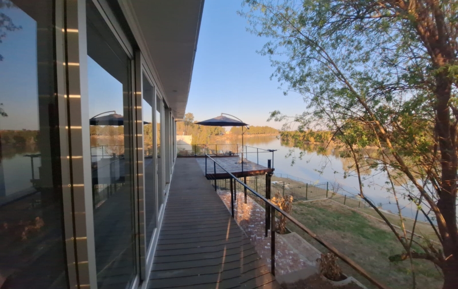 3 Bedroom Property for Sale in Bloemhof North West